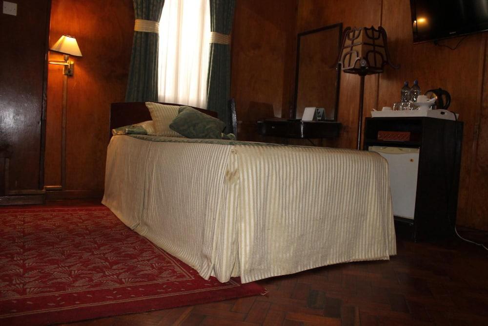 The Oakwood Hotel Nairobi Exterior foto
