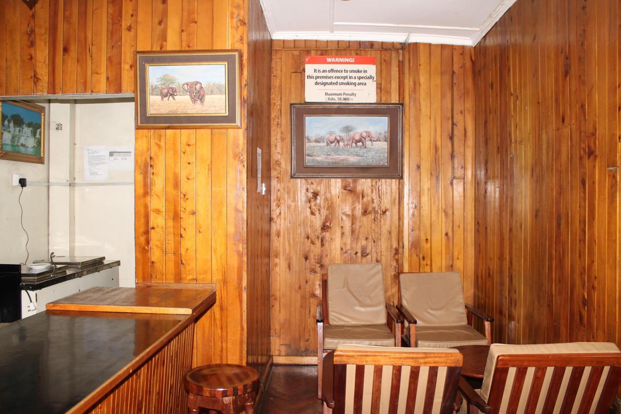 The Oakwood Hotel Nairobi Exterior foto