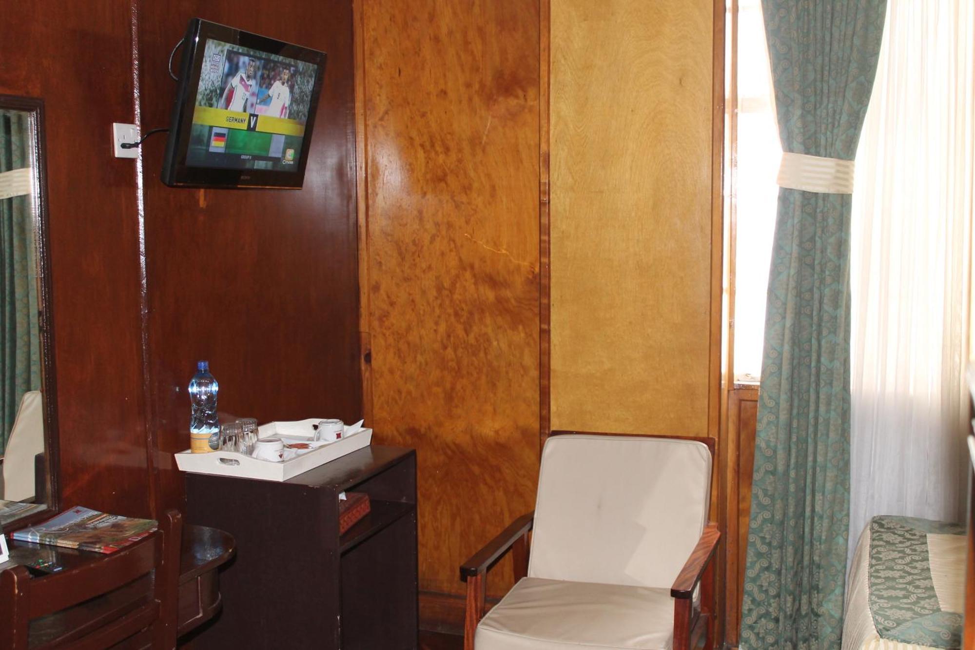 The Oakwood Hotel Nairobi Exterior foto