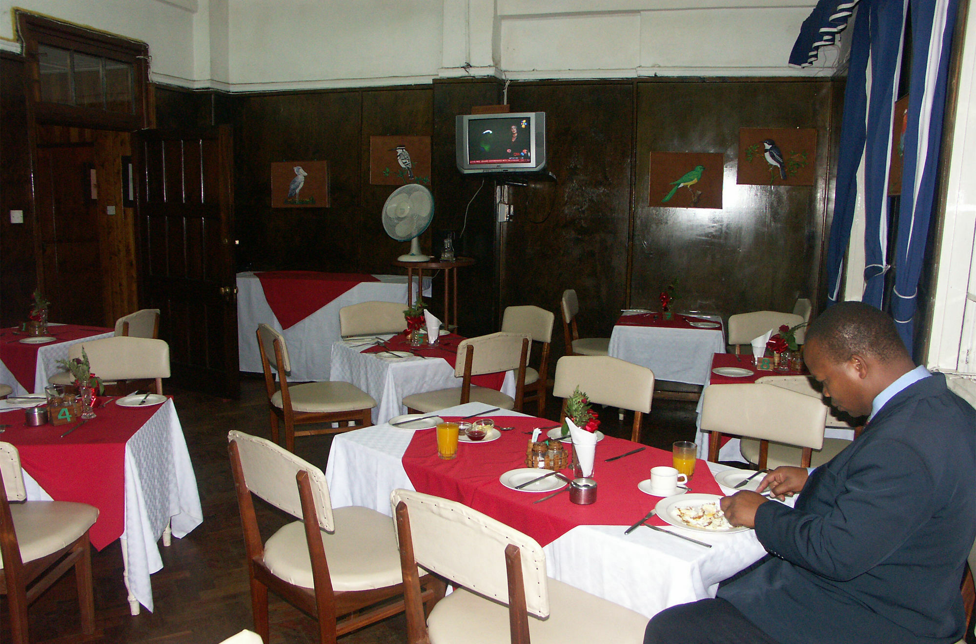 The Oakwood Hotel Nairobi Exterior foto